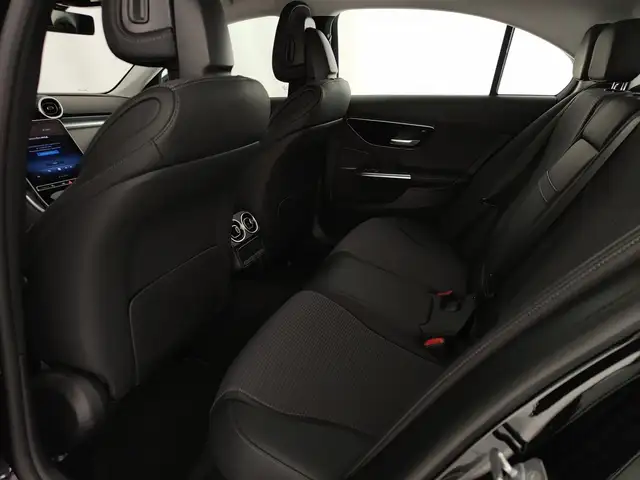 Mercedes-Benz C view 13
