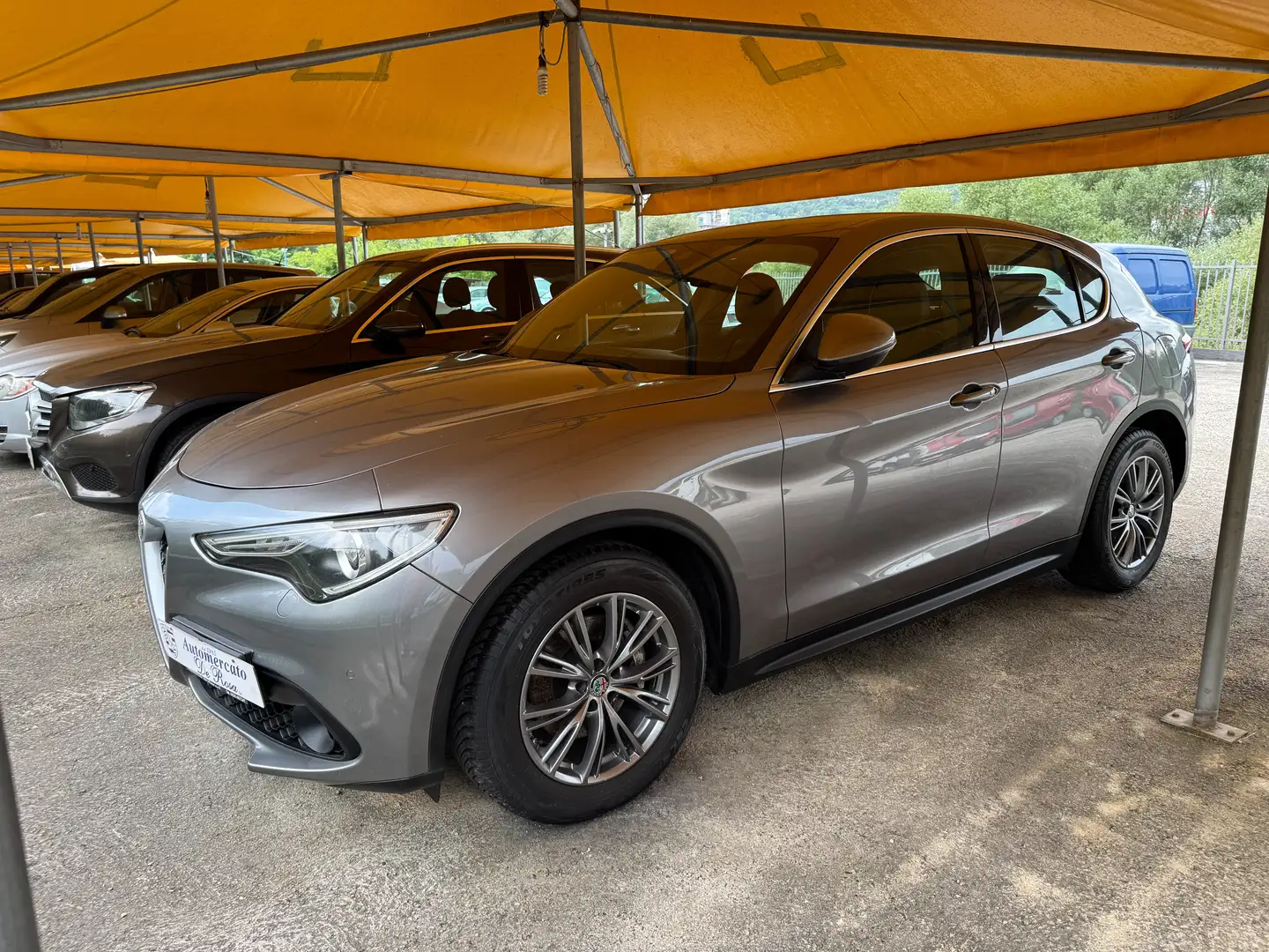 Alfa Romeo Stelvio 2.2 Turbodiesel 180 CV AT8 RWD Executive Grigio - 2
