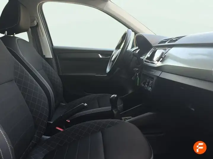 Škoda Fabia COMBI 1.0 TSI AMBITION 2021, foto 19