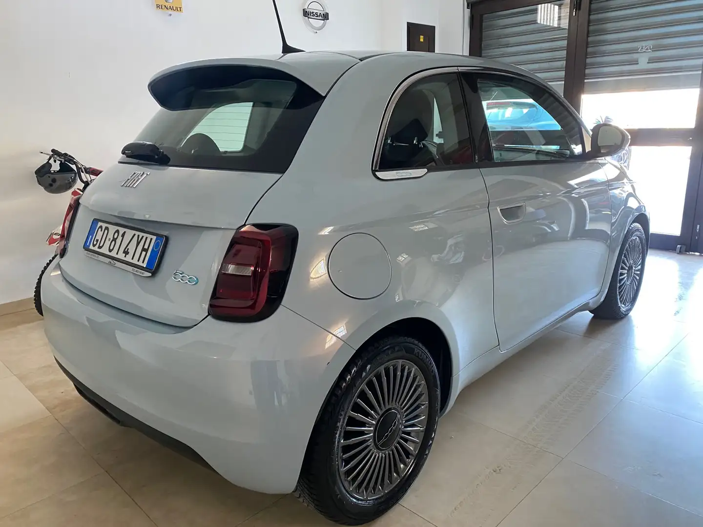 Fiat 500e 43 kW La Prima km 2800 Bleu - 1