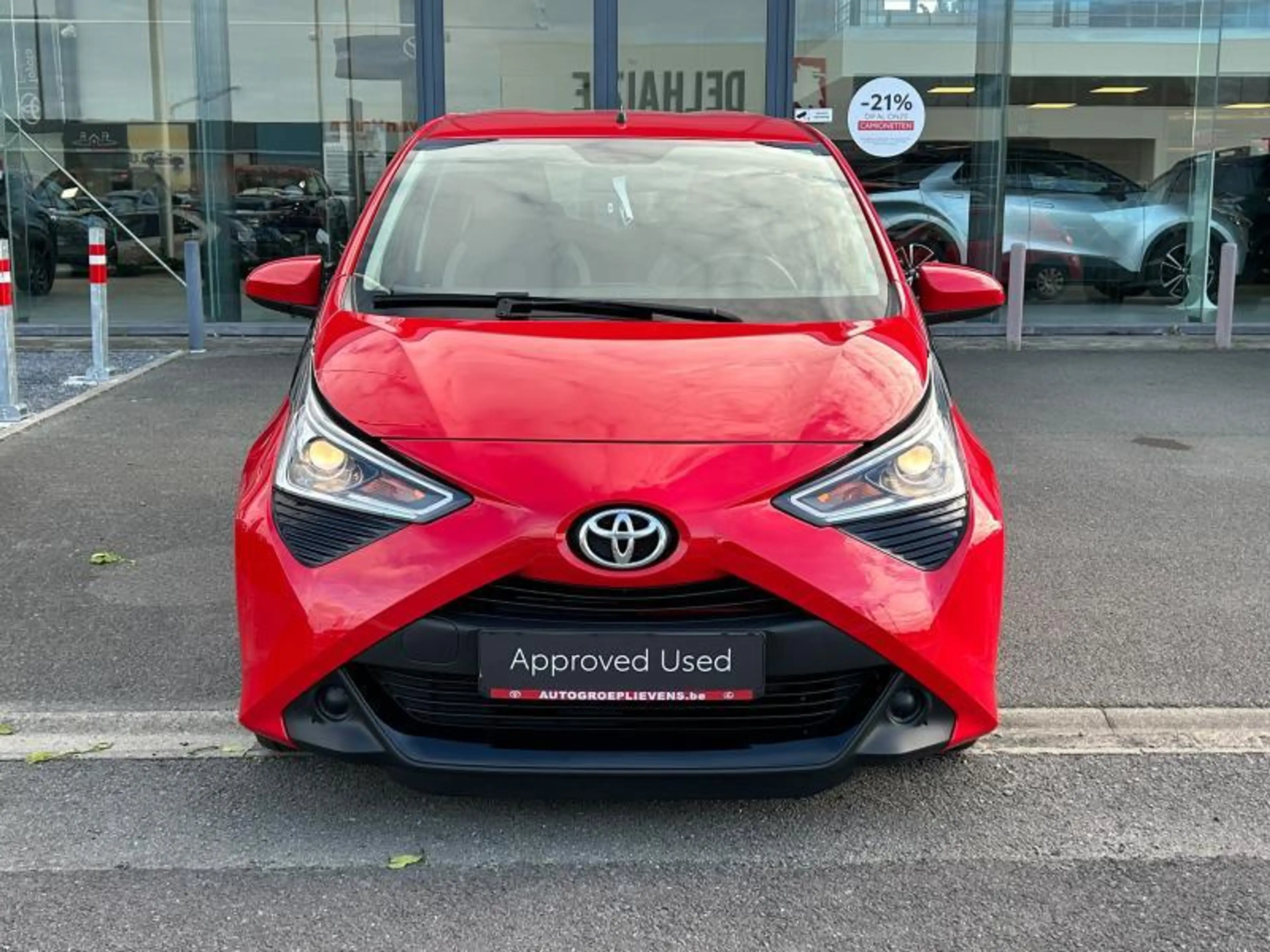 Toyota Aygo x-play II — photo 4