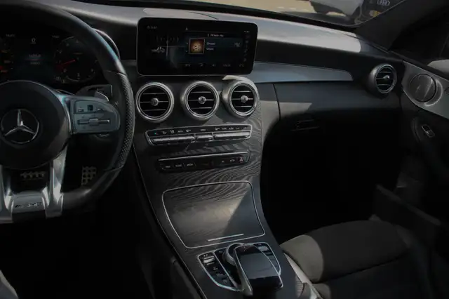 Mercedes-Benz C-Class view 23