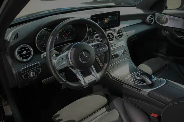 Mercedes-Benz C-Class view 13
