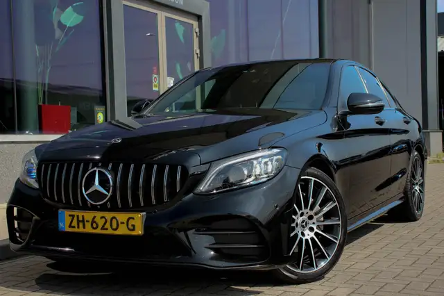 Mercedes-Benz C-Class view 2