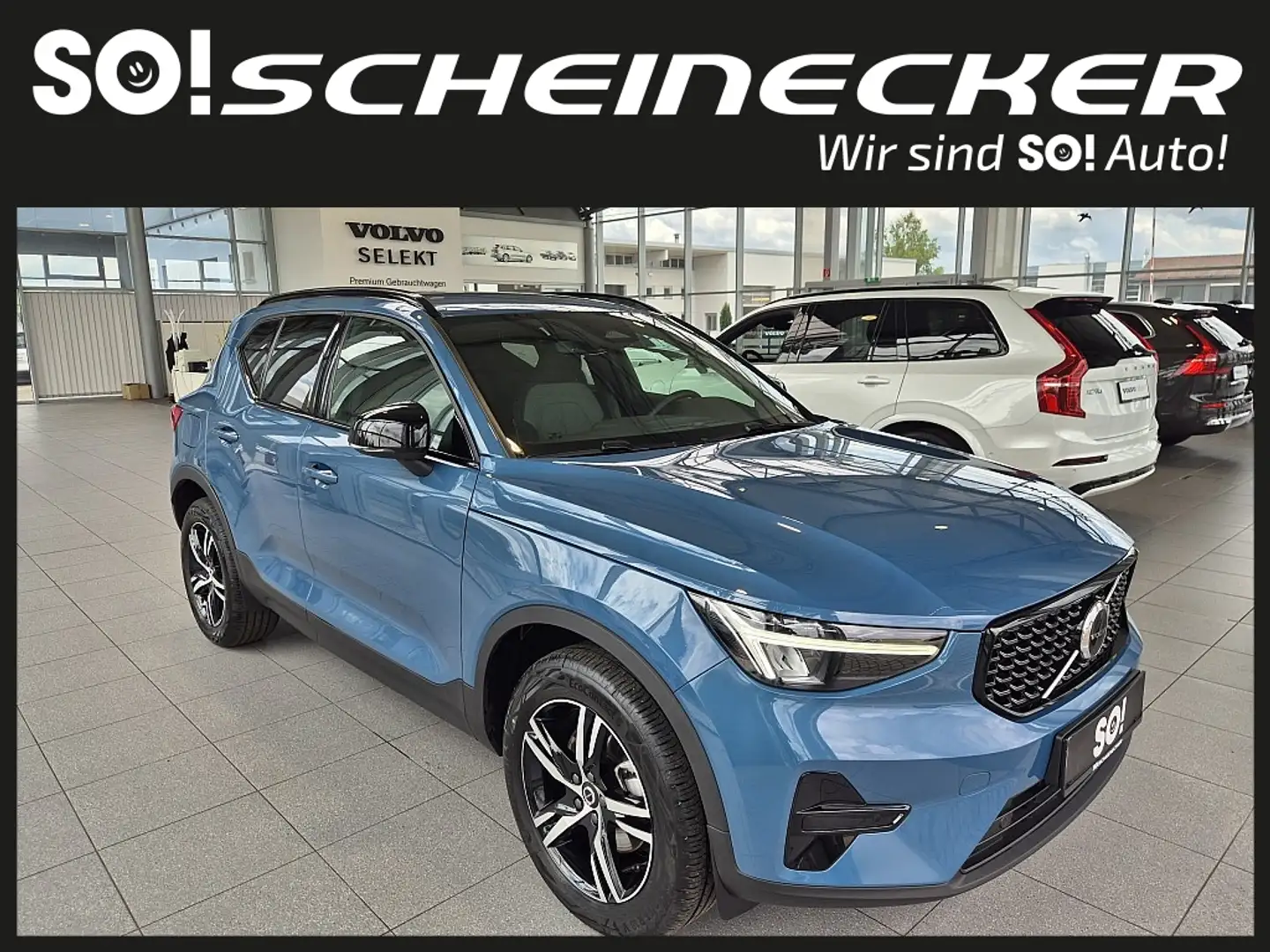 Volvo XC40 B3 Plus Dark Aut. Blau - 1
