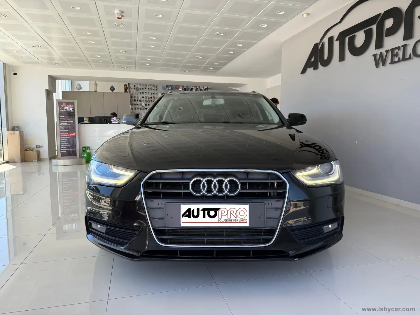 Audi A4 Avant 2.0 TDI 143 CV multitronic Schwarz - 1