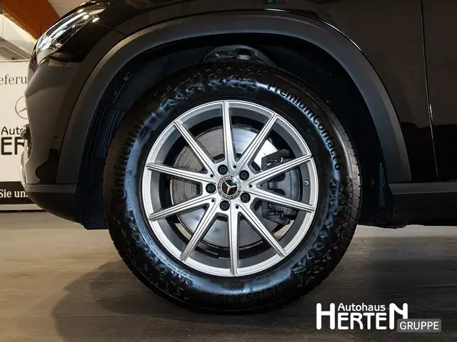 Mercedes-Benz GLE view 5