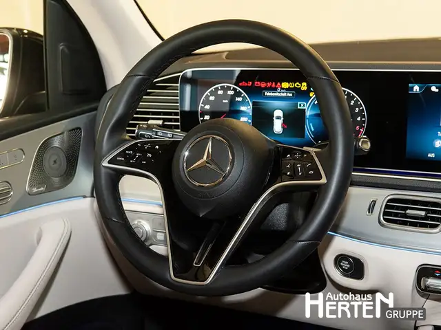 Mercedes-Benz GLE view 7