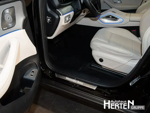 Mercedes-Benz GLE view 12