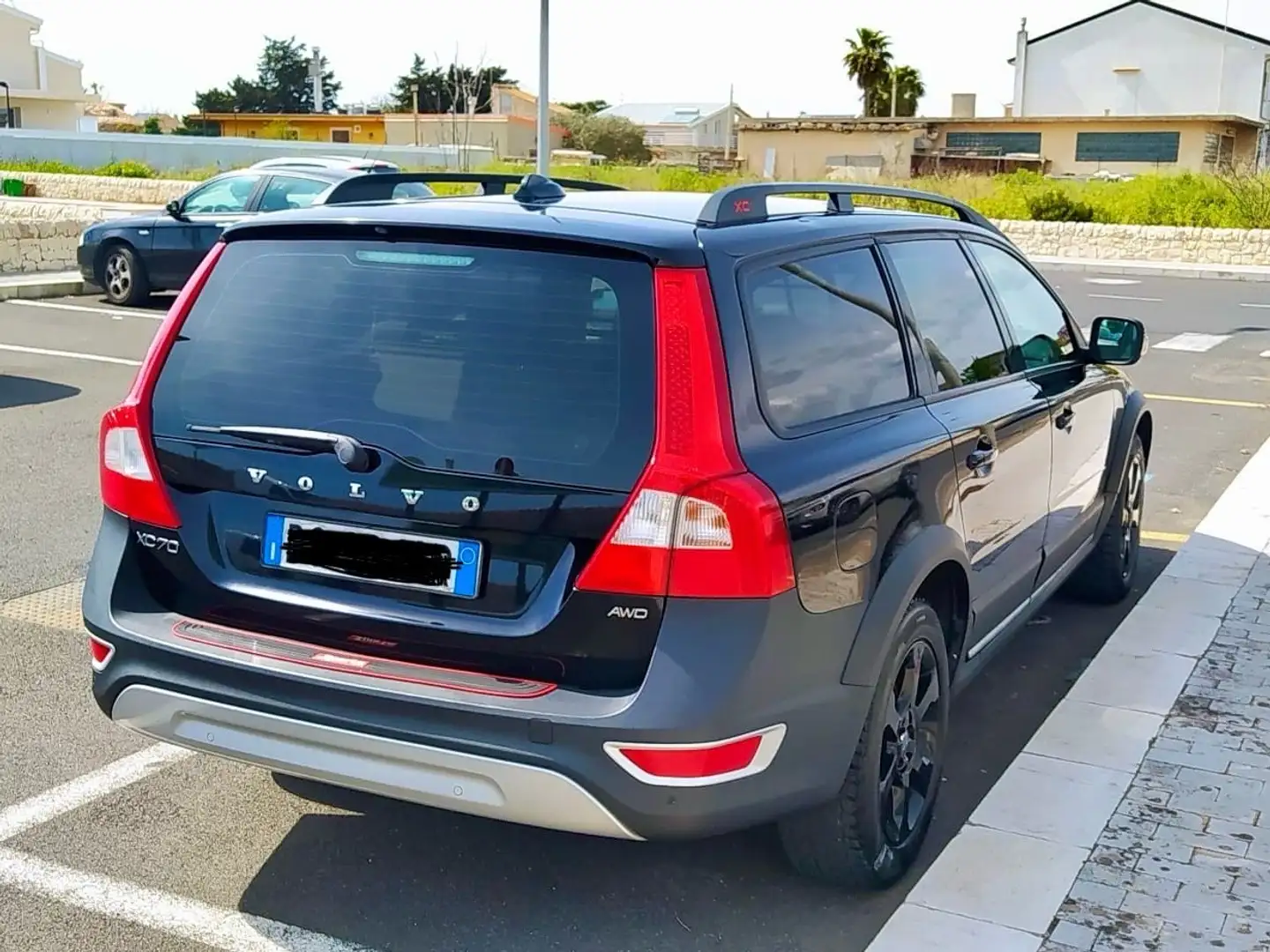 Volvo XC70 D5 AWD Geartronic Summum Nero - 2