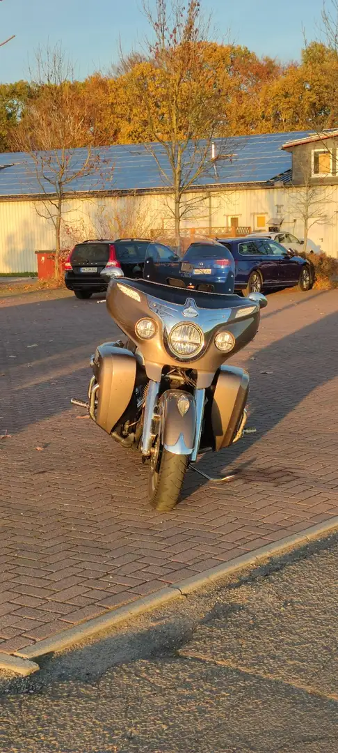 Indian Roadmaster Bronzo - 1