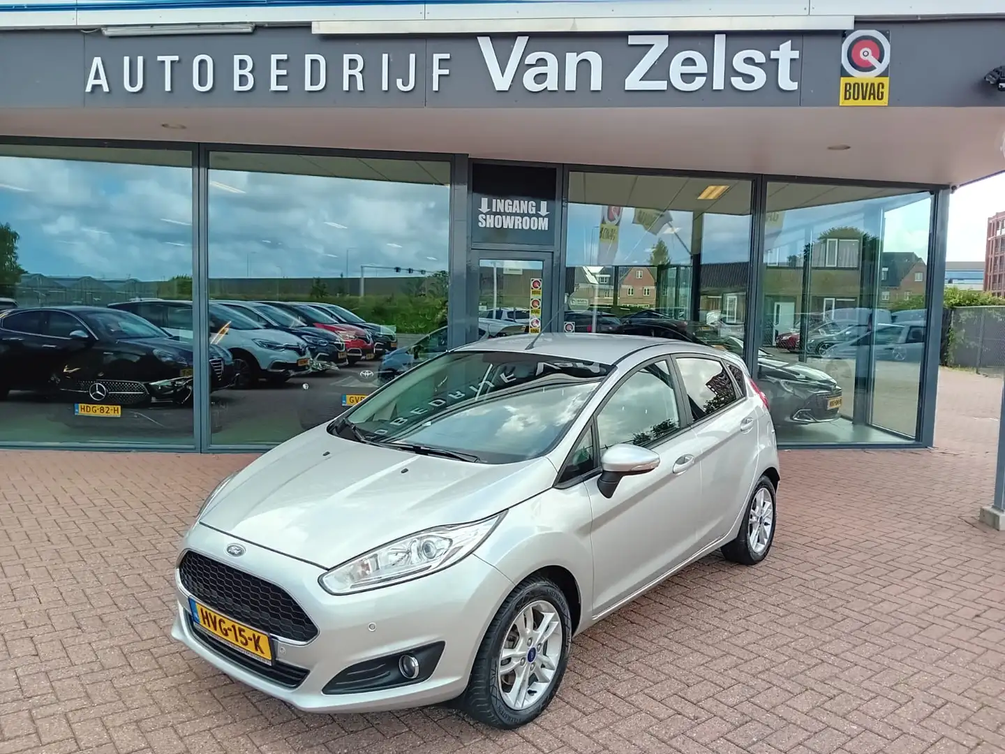 Ford Fiesta 1.0 EcoBoost Titanium, Airco, Multimediasysteem, B Gris - 1