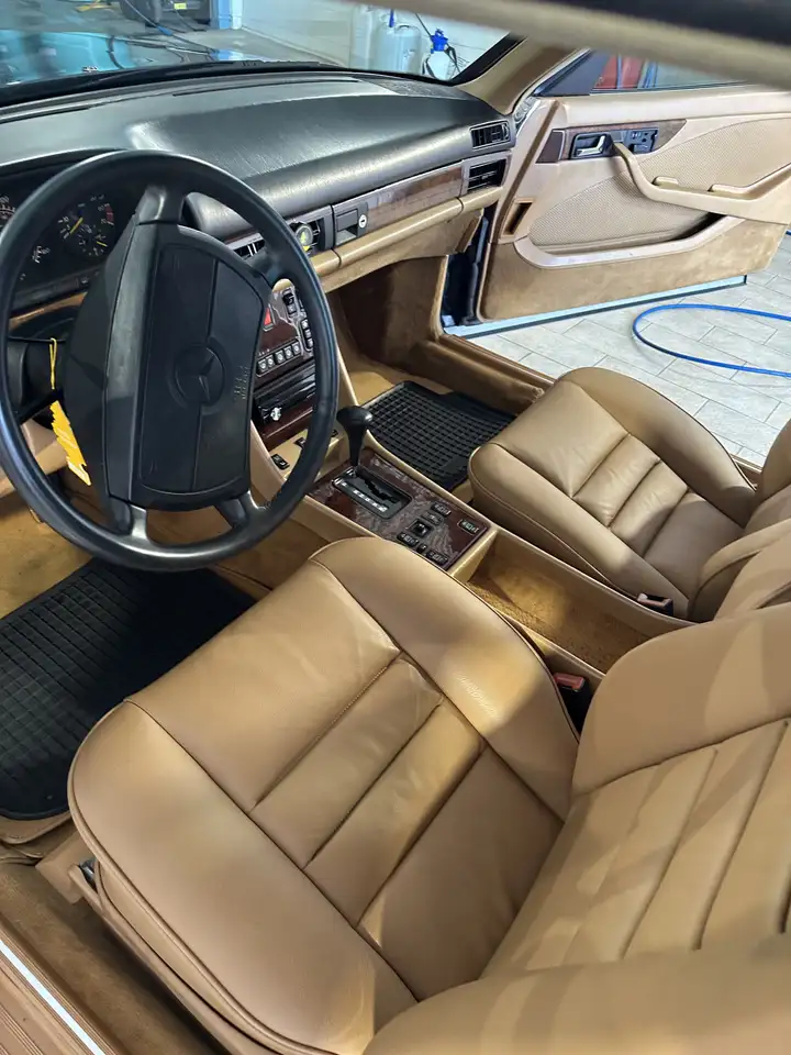 Mercedes-Benz 560 SEC, foto 4