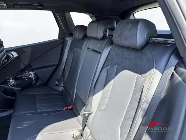 BMW X3 view 10