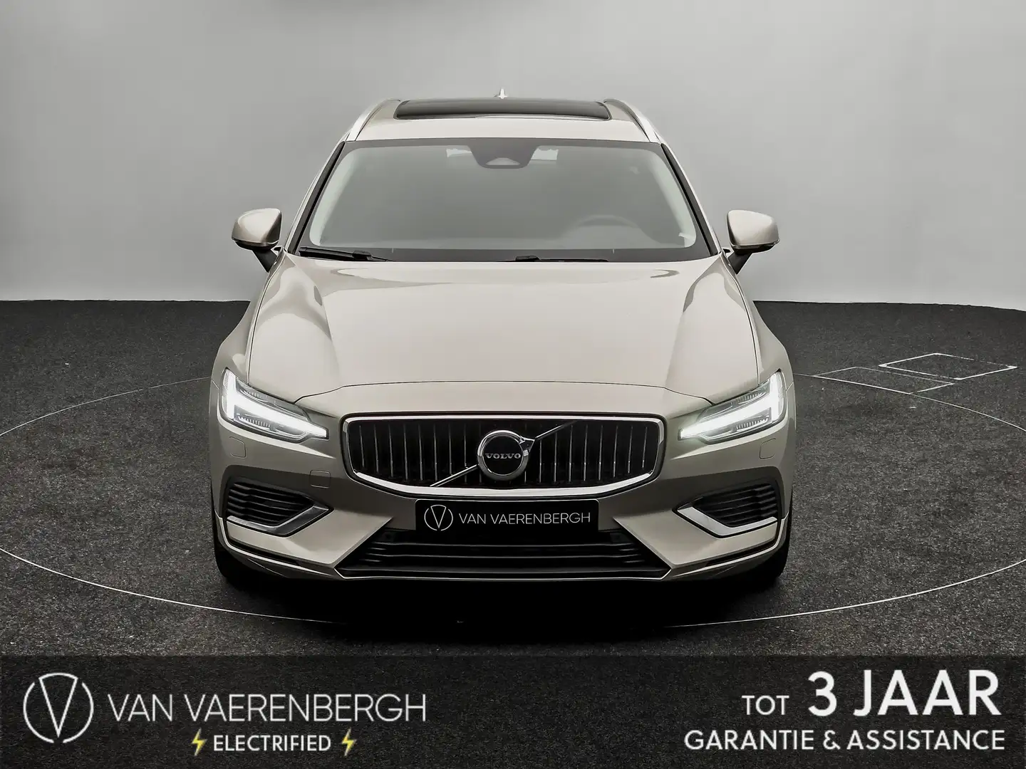 Volvo V60 T6 AWD Geartronic Plus Bright * Pano|BLIS|Pilot As Gris - 2