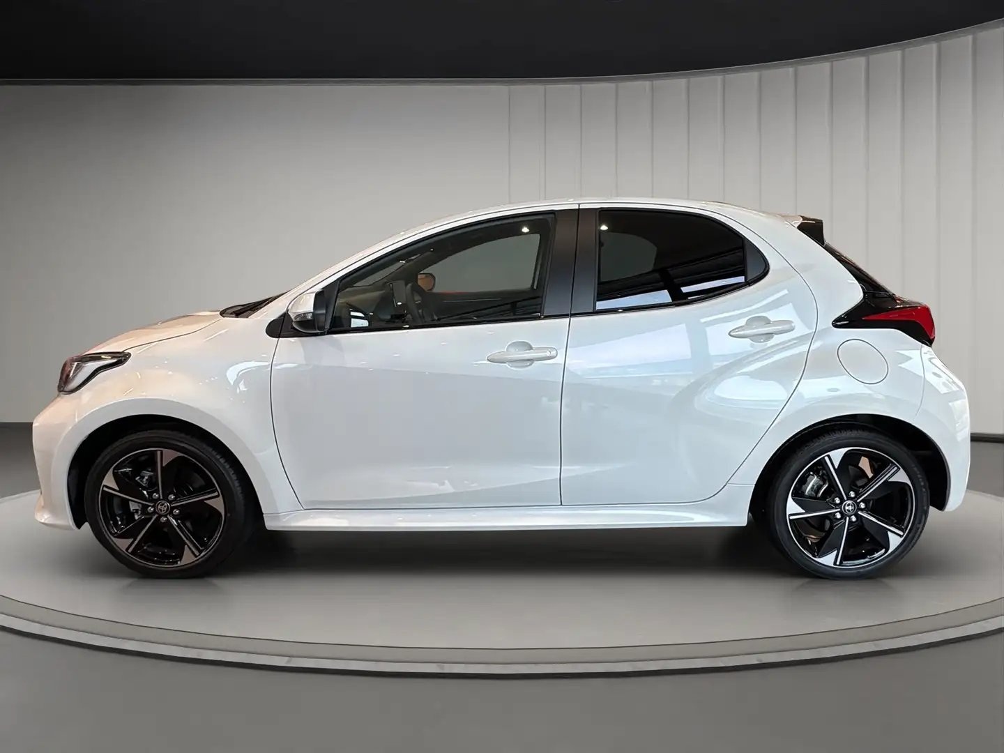 Toyota Yaris Yaris 1.5h 130 Lounge Beige - 2