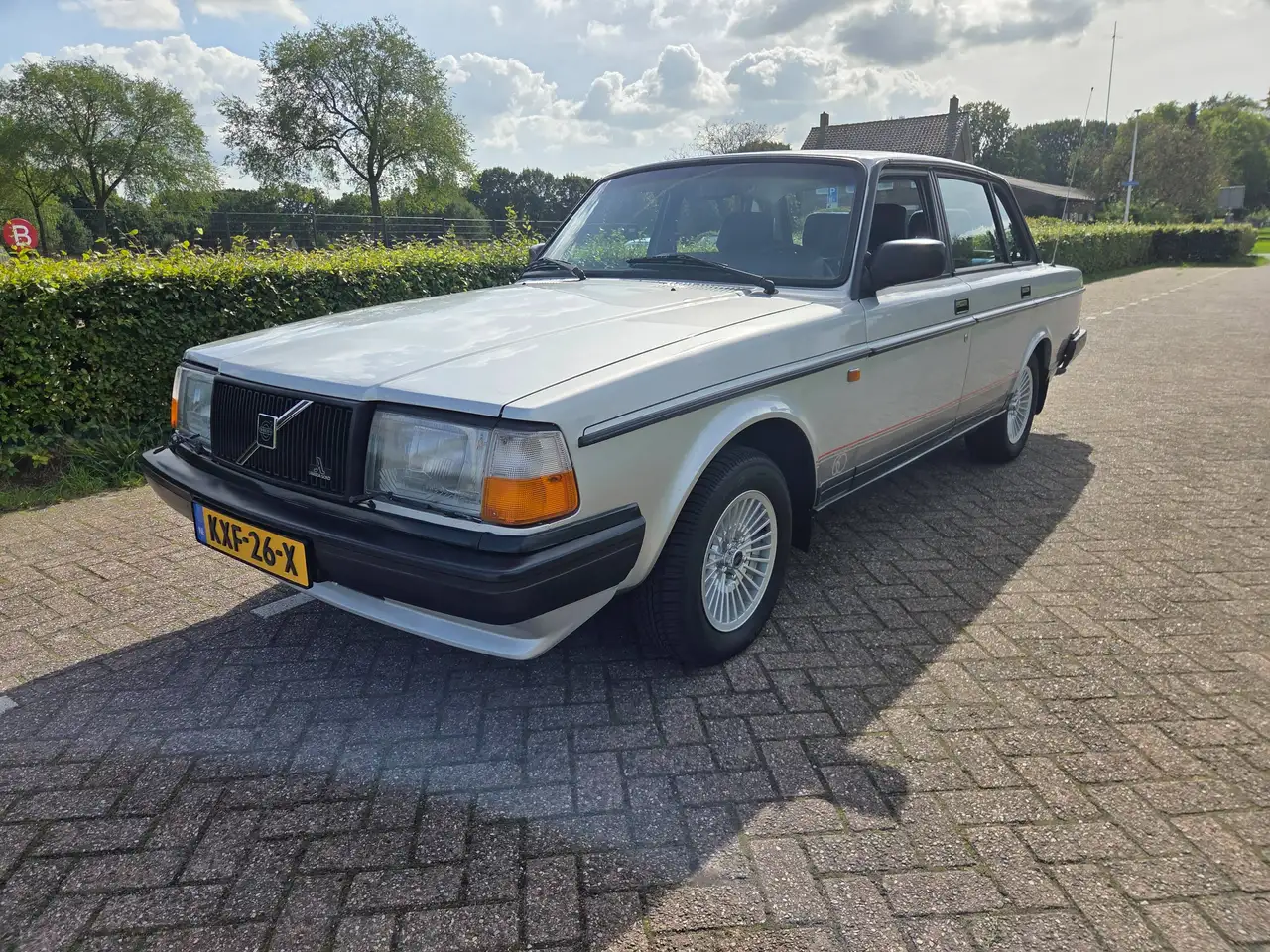 Volvo 244