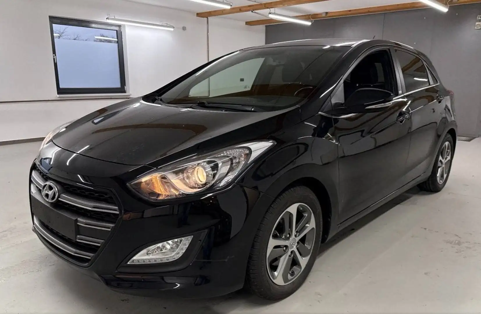 Hyundai i30 blue Passion Klima SHZ LHZ Alu Tempo PDC TCS Nero - 1