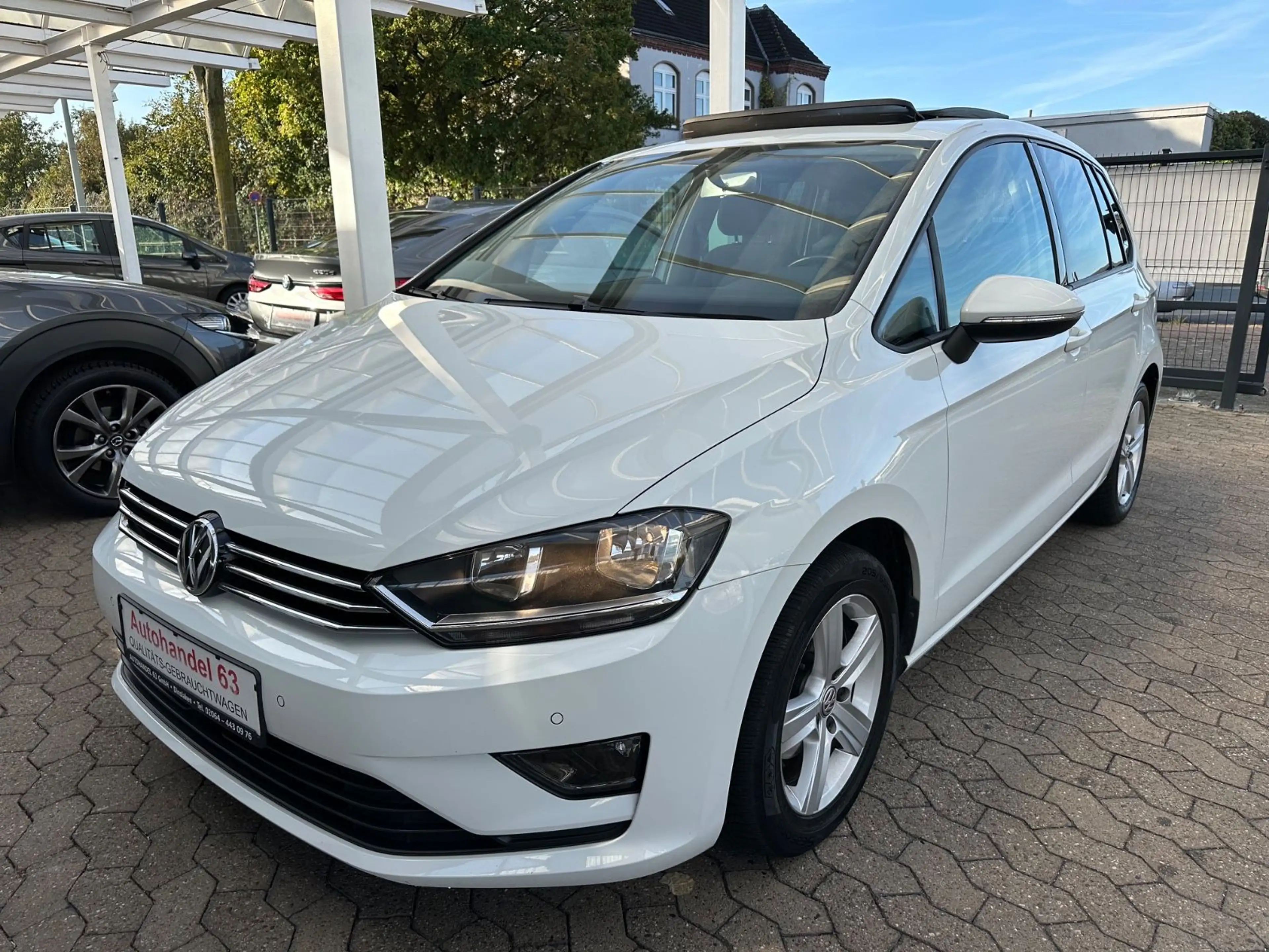 Volkswagen Golf Sportsvan *Pano*Klima*Alu*Tempomat*PDC*Elekt — photo 2
