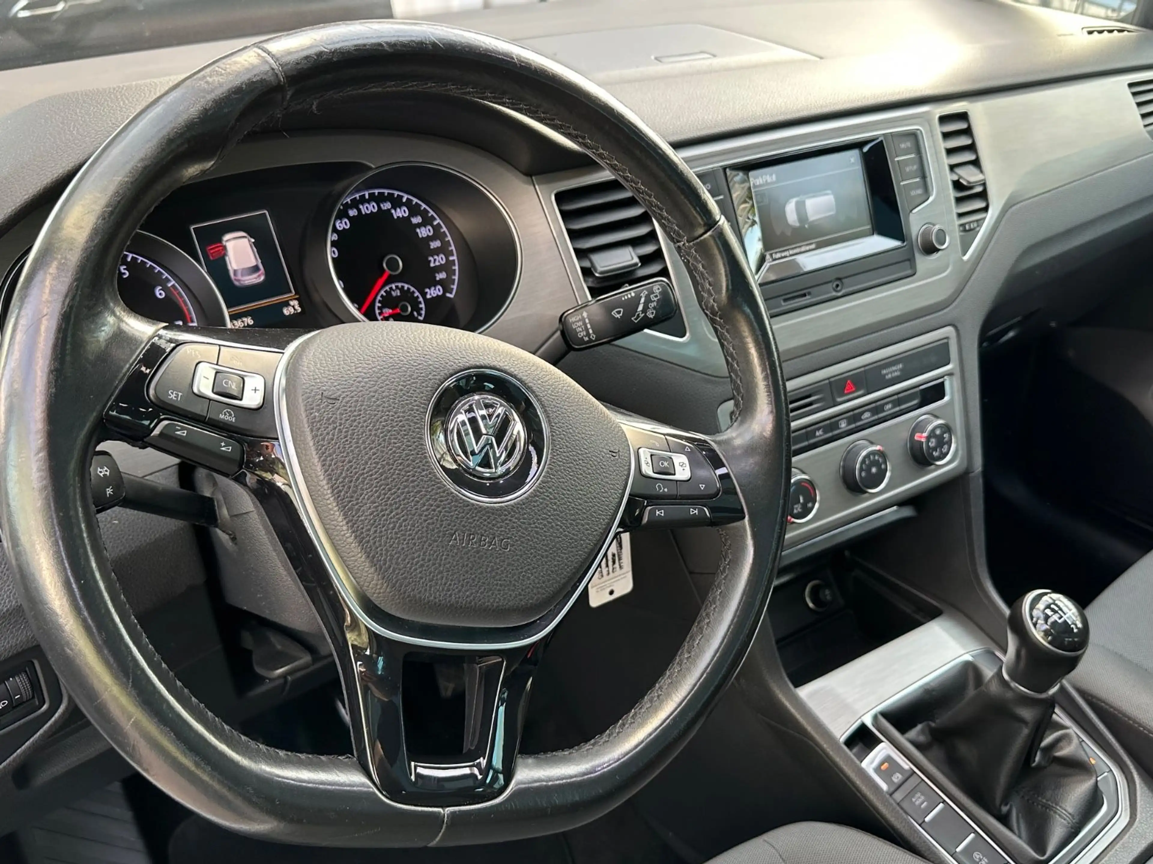 Volkswagen Golf Sportsvan *Pano*Klima*Alu*Tempomat*PDC*Elekt — photo 13