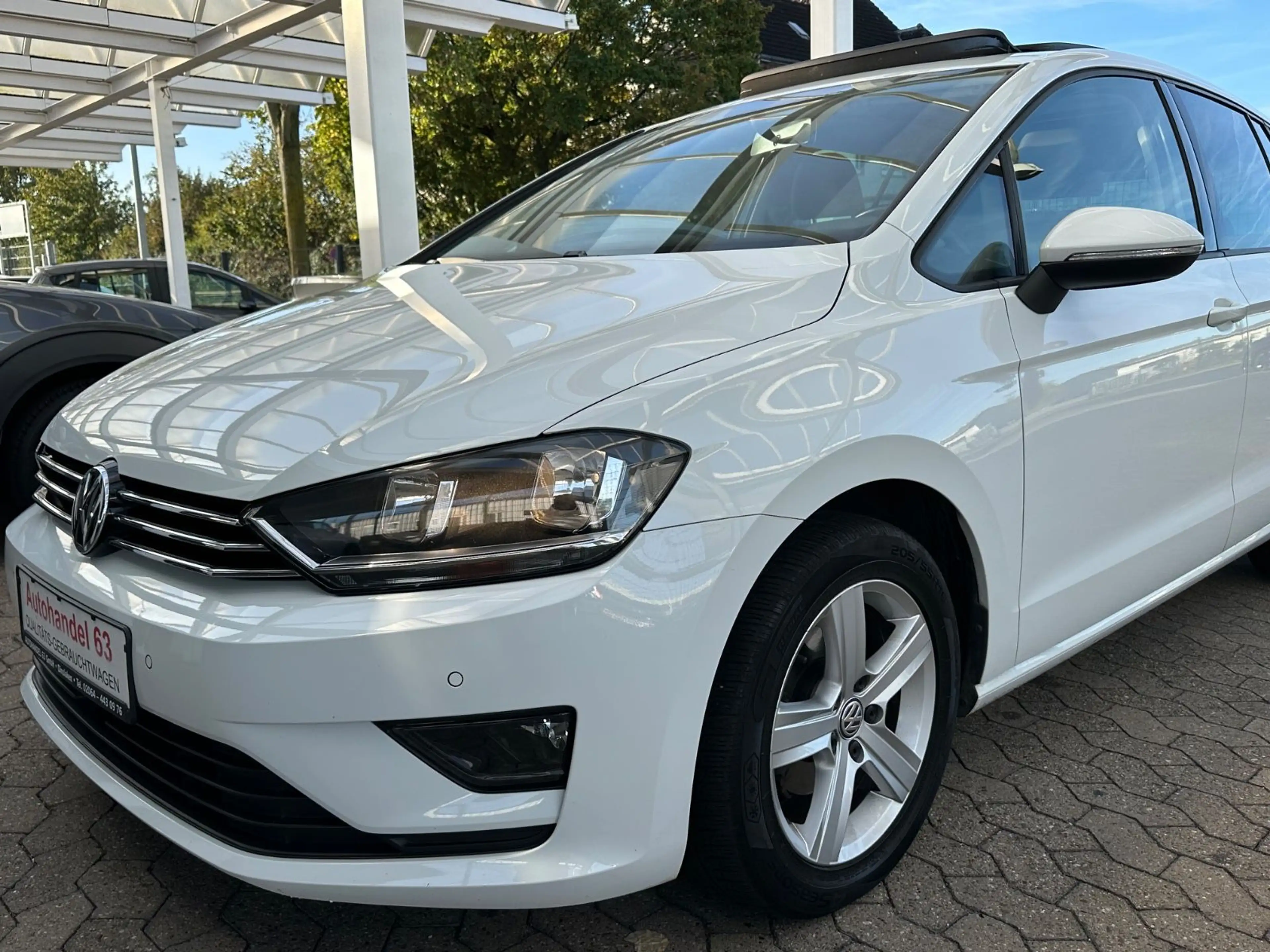 Volkswagen Golf Sportsvan *Pano*Klima*Alu*Tempomat*PDC*Elekt — photo 3