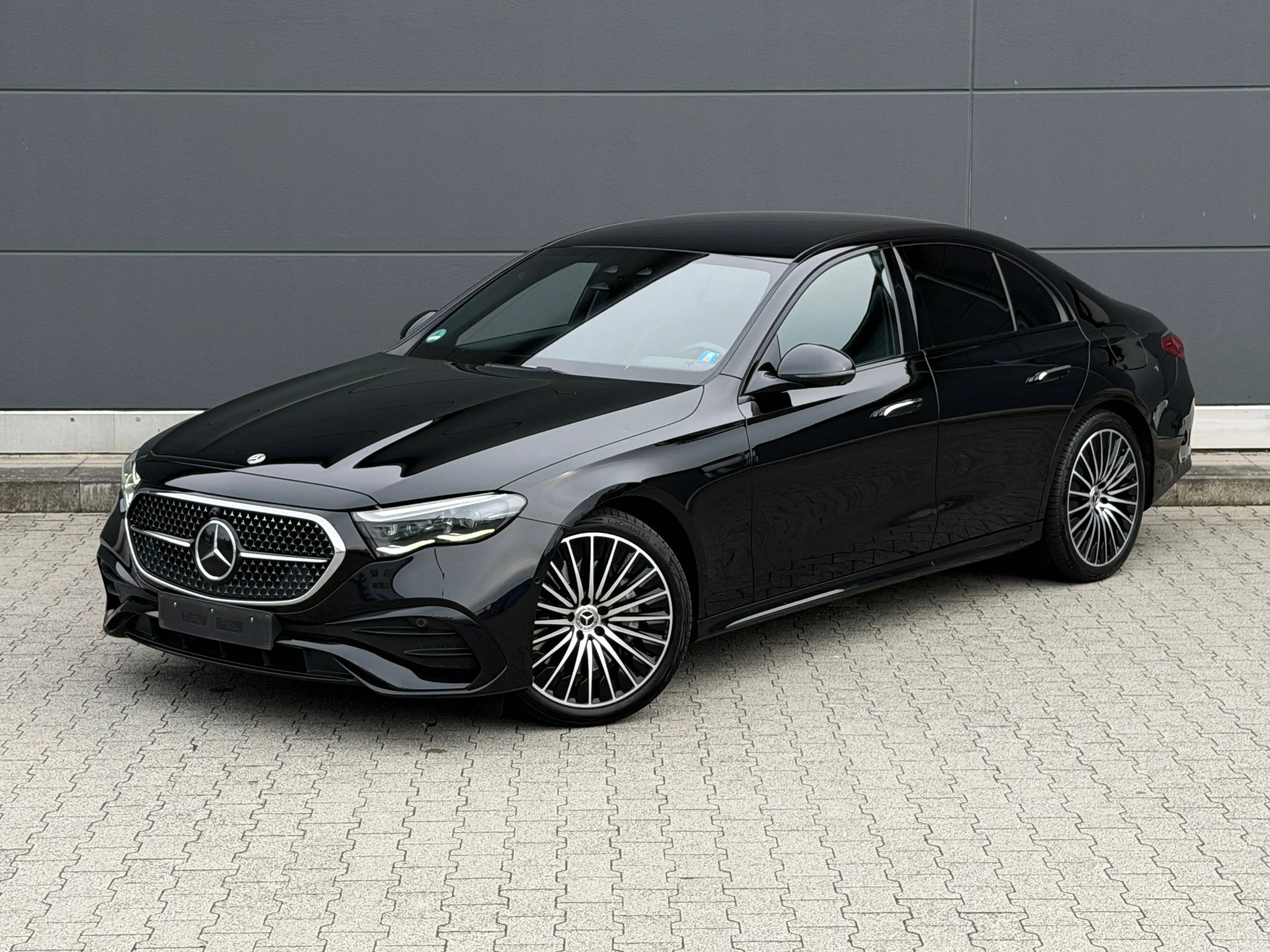 Mercedes-Benz E 400 E 400 e 4Matic 3x AMG HeadUp 360°Kam Night-Paket Unfallfrei — photo 14