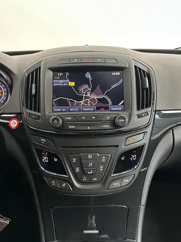 Opel Insignia view 8