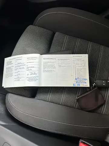 Opel Insignia view 11