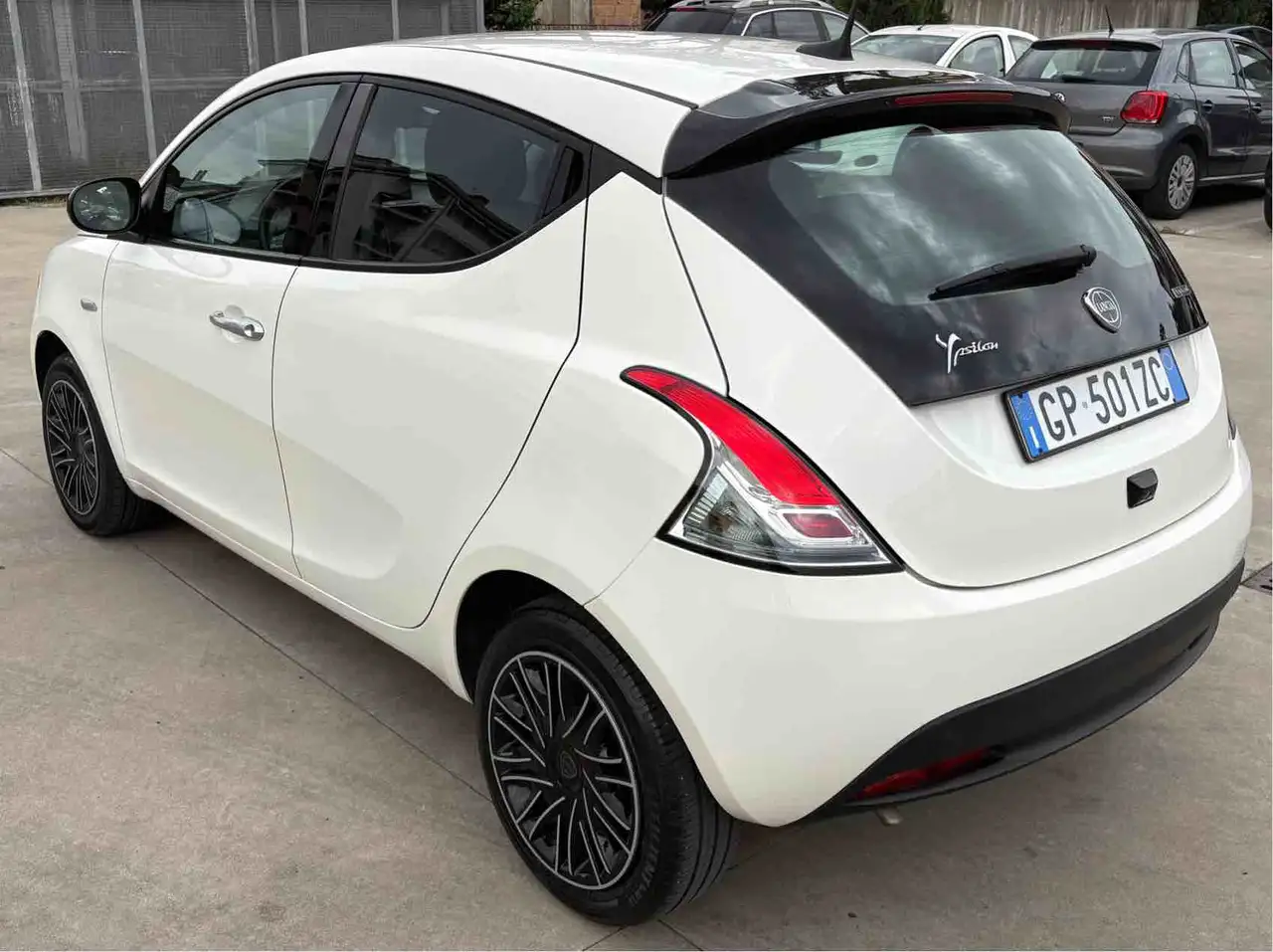 Lancia Ypsilon 2023