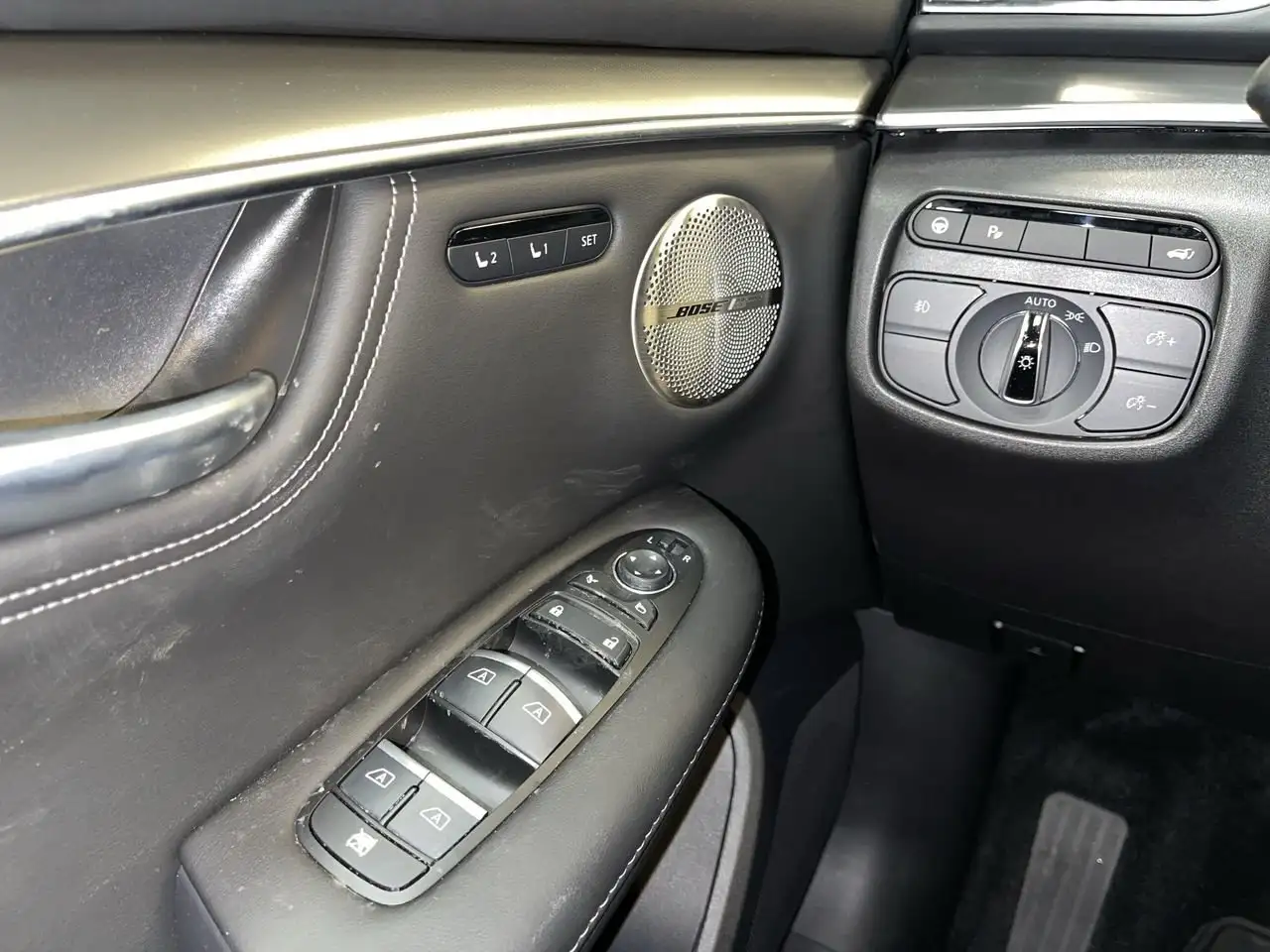 Infiniti QX55 снимка Infiniti QX55