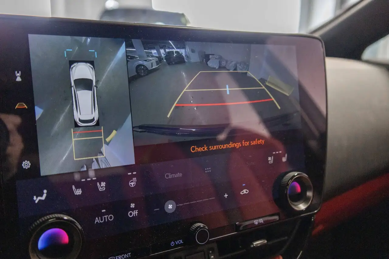 Lexus NX снимка Lexus NX
