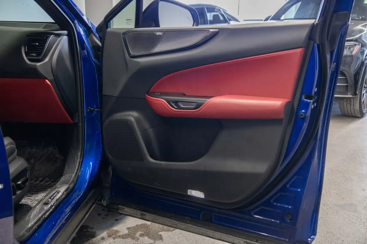 Lexus NX снимка Lexus NX