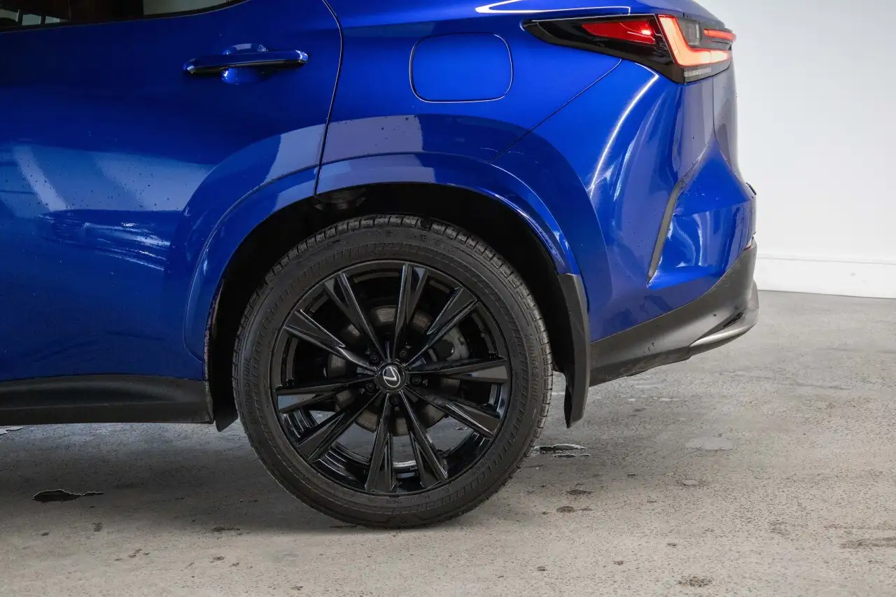 Lexus NX снимка Lexus NX