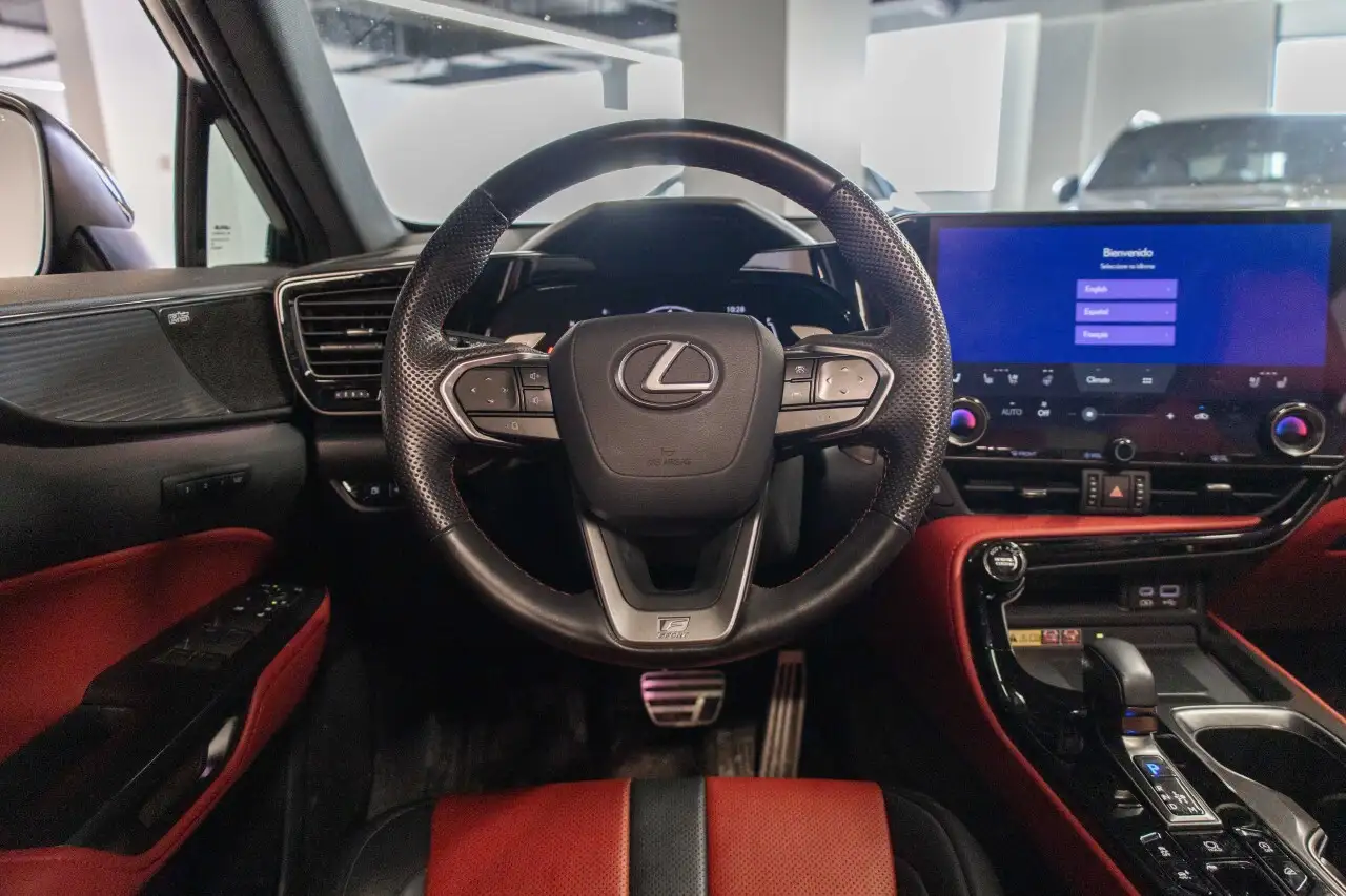 Lexus NX снимка Lexus NX