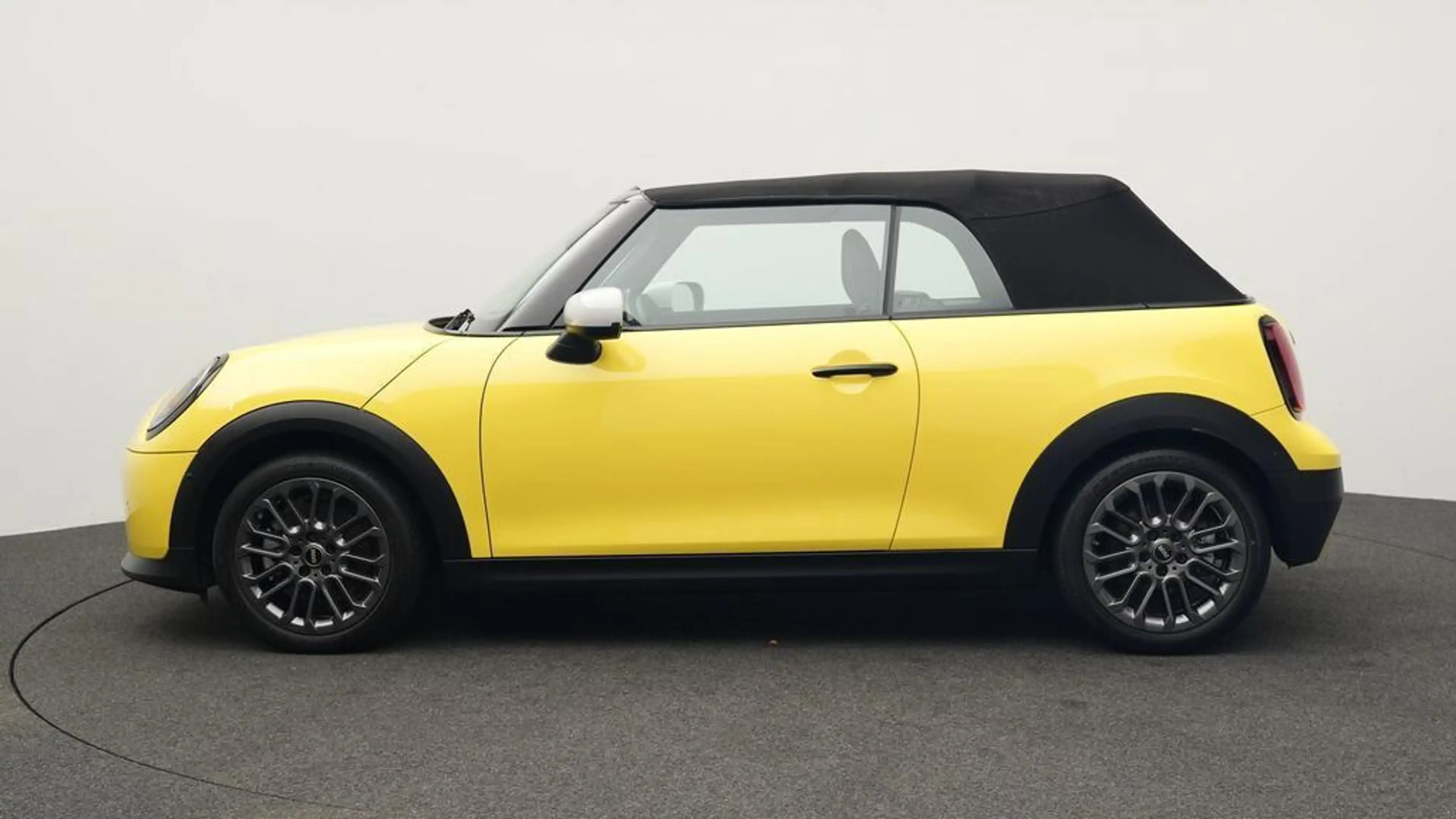 MINI Cooper C Cabrio Classic Trim — photo 2