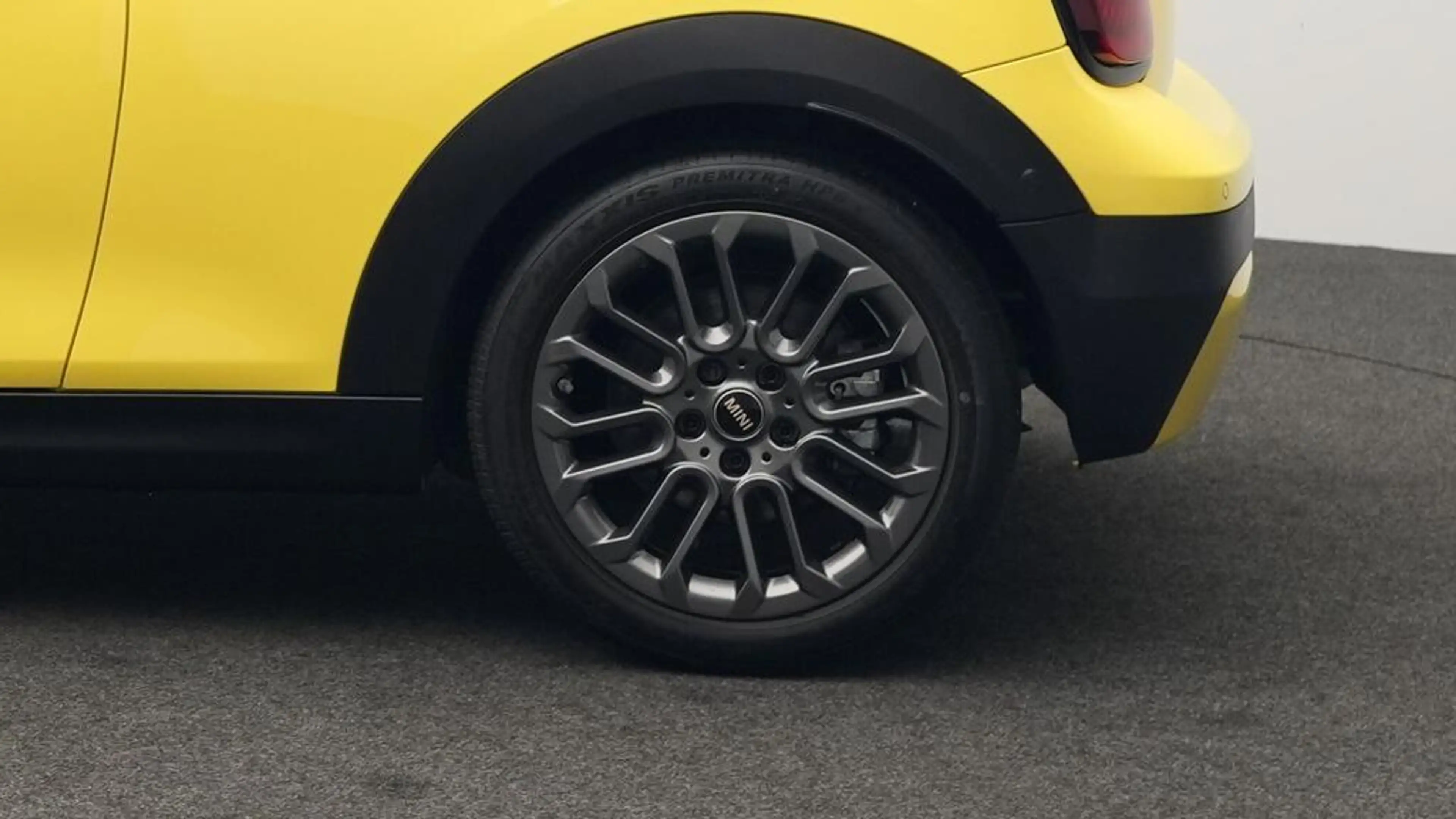 MINI Cooper C Cabrio Classic Trim — photo 11