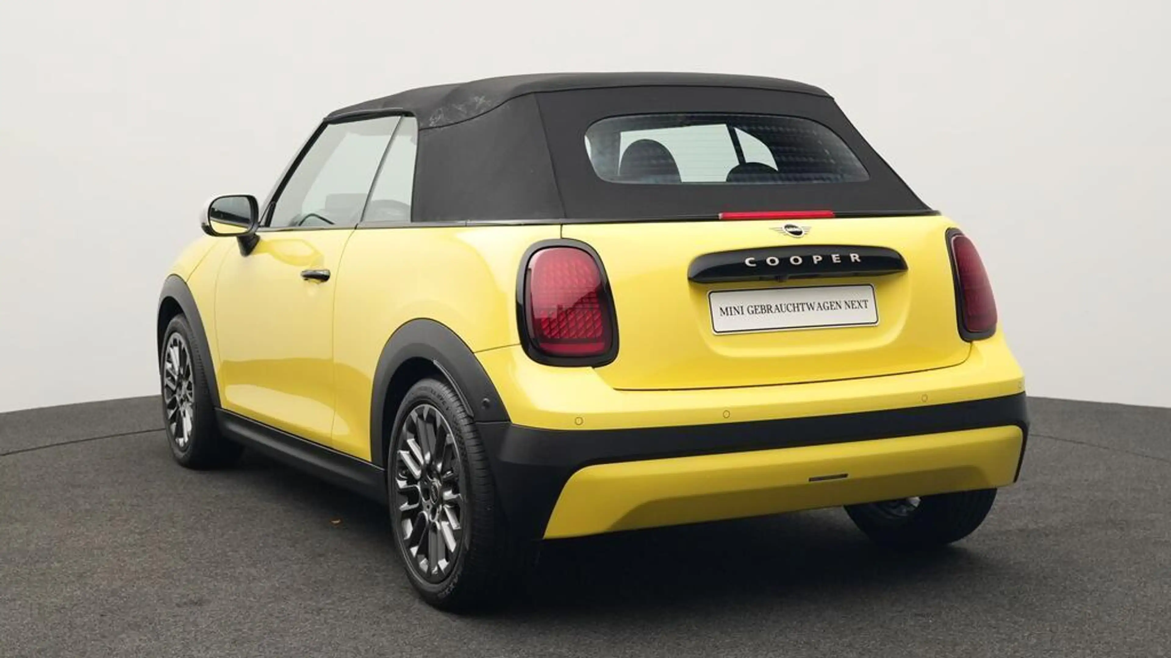MINI Cooper C Cabrio Classic Trim — photo 4