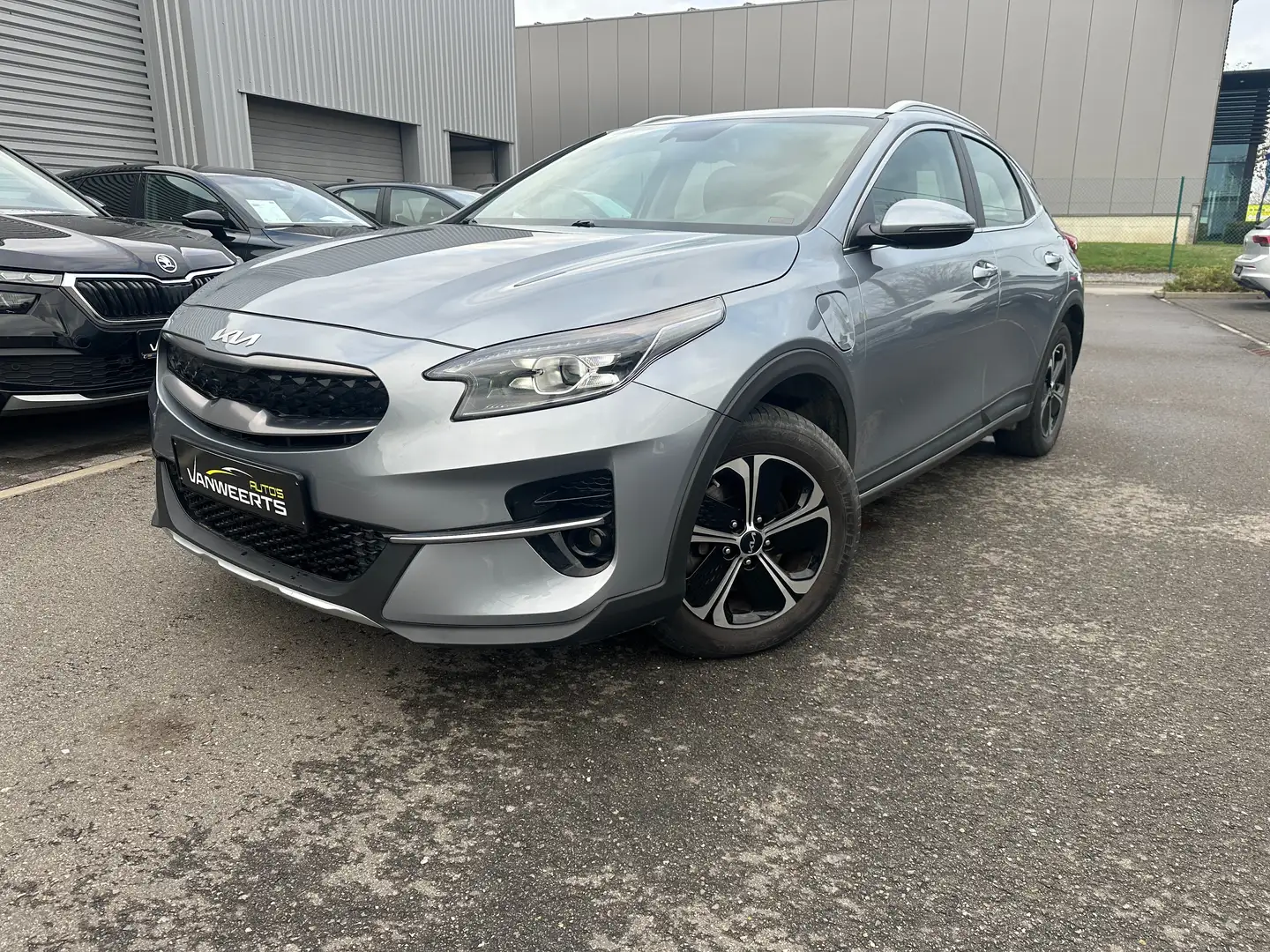 Kia XCeed 1.6 GDI DCT6 Plug-in-Hybrid CARPLAY/CAMERA/KEYLESS Grijs - 1
