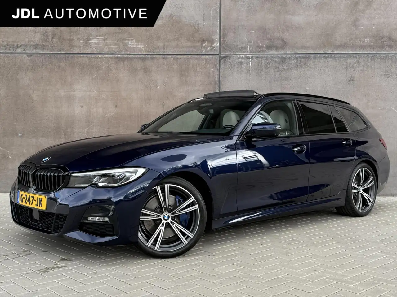 BMW 330