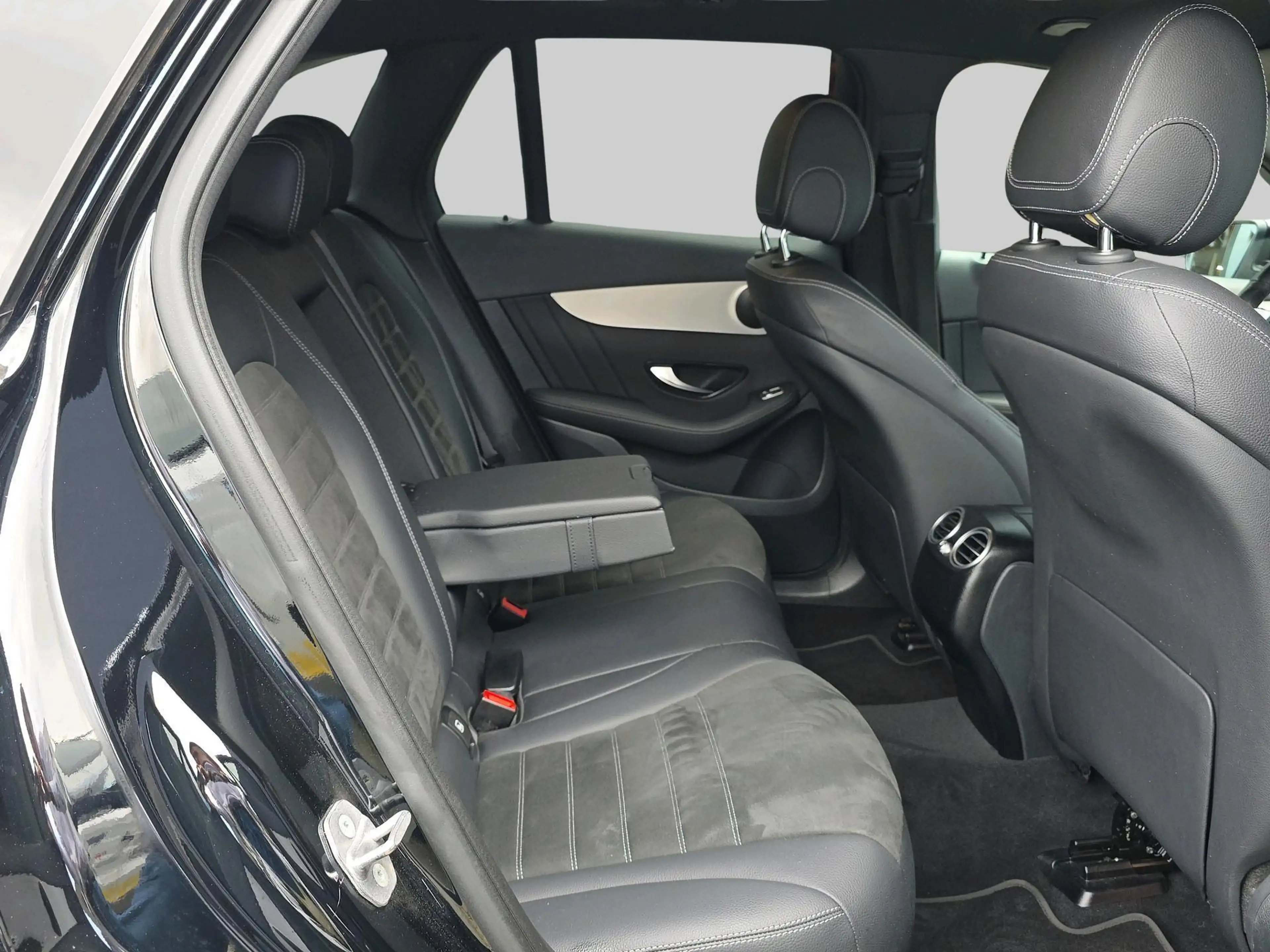 Mercedes-Benz GLC 300 300e 4MATIC Premium | Automaat | Trekhaak | Elektr — photo 14