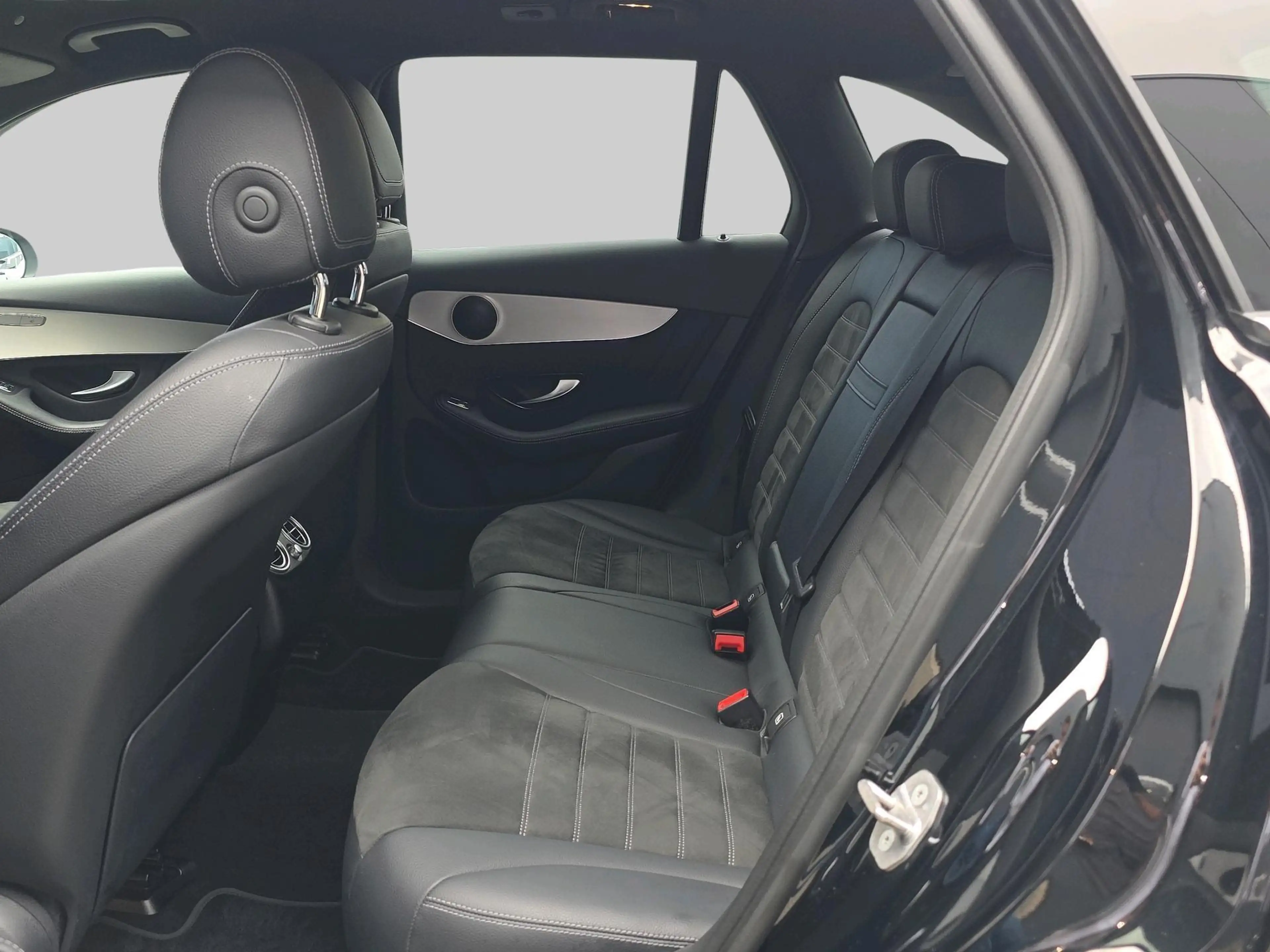 Mercedes-Benz GLC 300 300e 4MATIC Premium | Automaat | Trekhaak | Elektr — photo 6