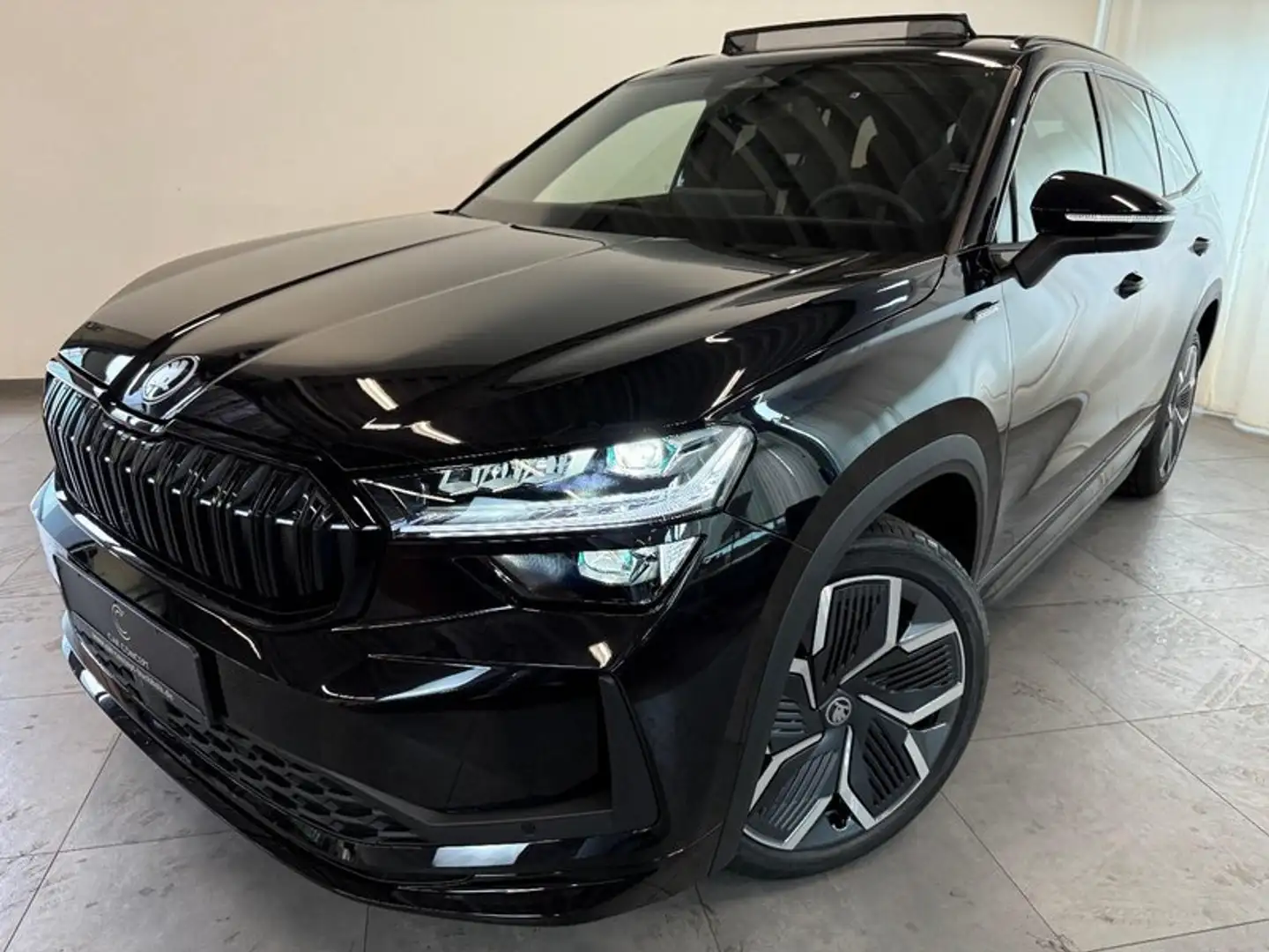 Skoda Kodiaq 1.5 TSI mHEV Sportline AHK PANO 7-SITZE Noir - 1