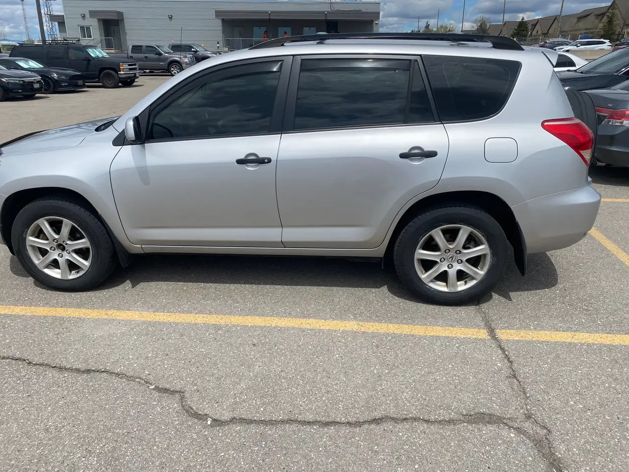 Toyota RAV 4 снимка Toyota RAV 4