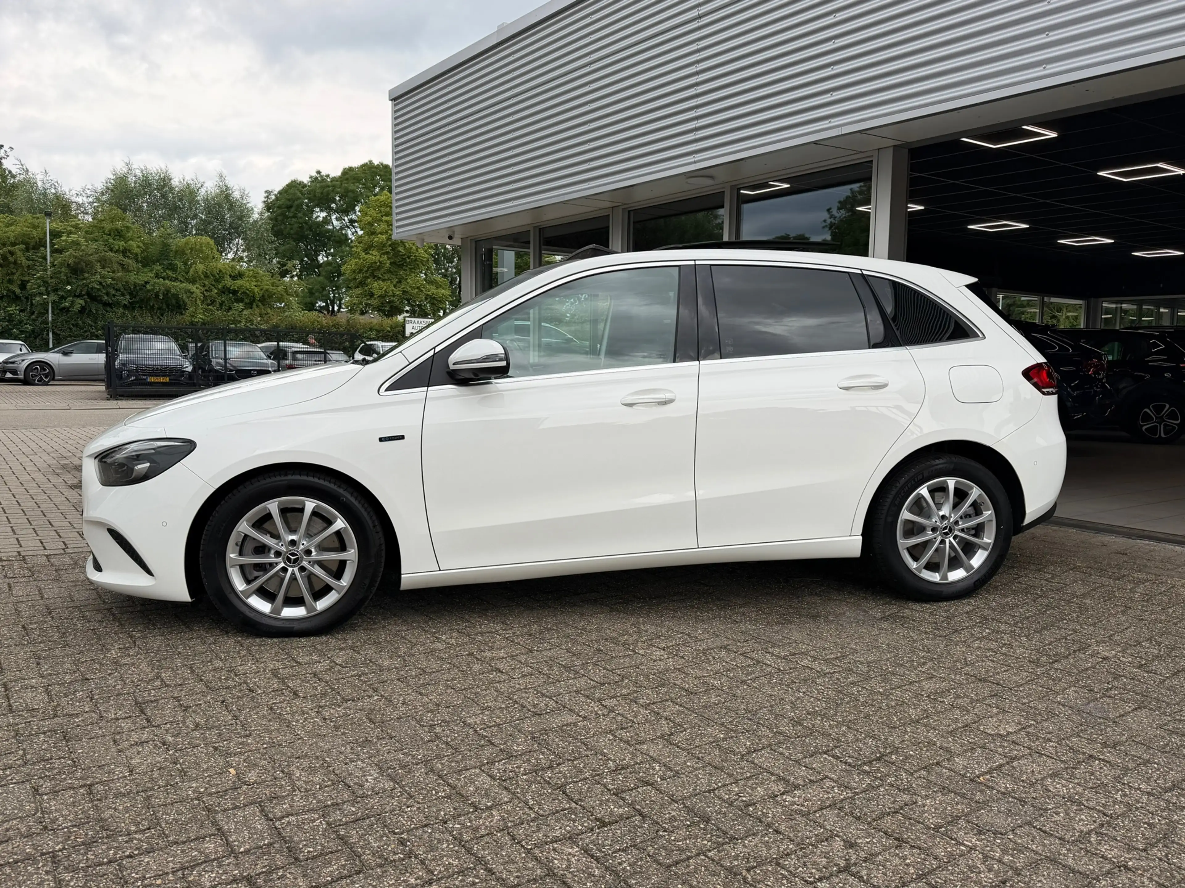 Mercedes-Benz B 250 e Advantage 218 Pk | Panoramadak| Navigatie | Crui — photo 2