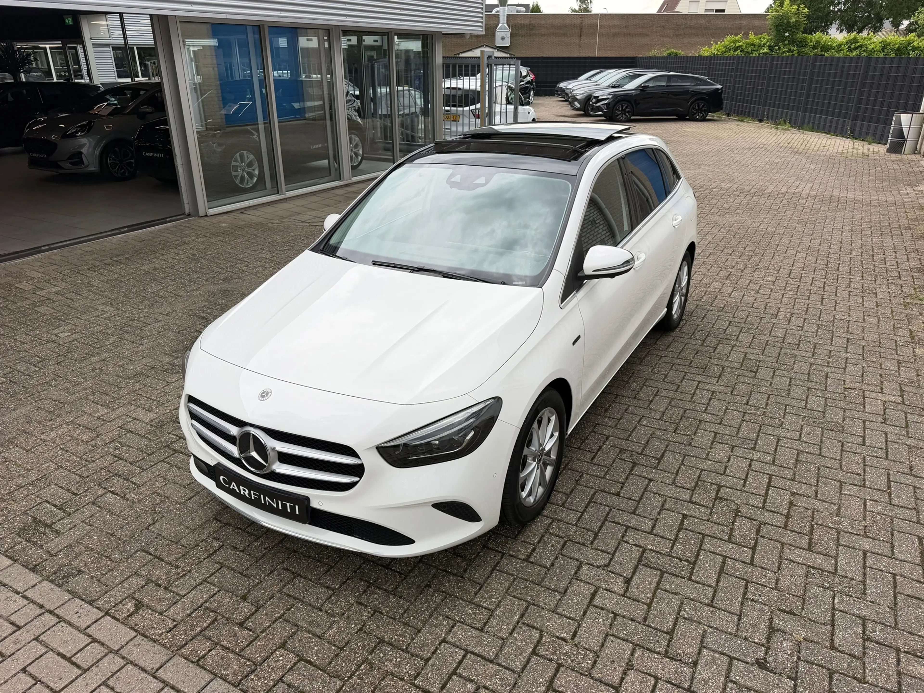 Mercedes-Benz B 250 e Advantage 218 Pk | Panoramadak| Navigatie | Crui — photo 11