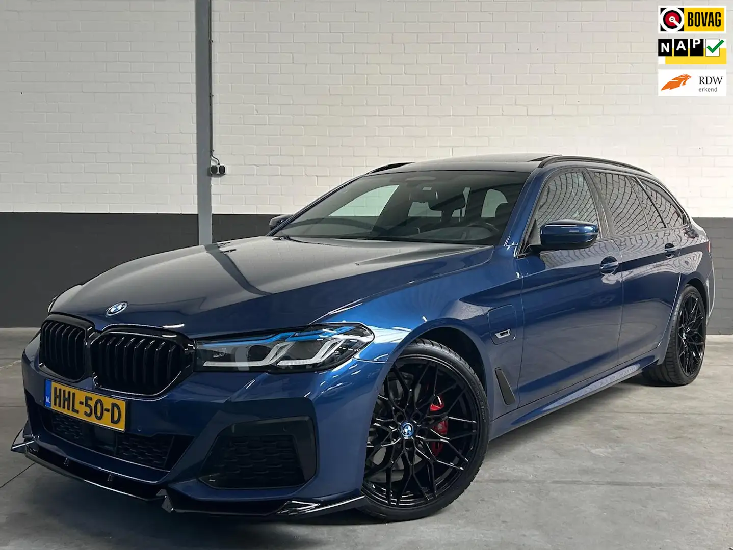 BMW 530 5-serie Touring 530e Business Edition Plus, M pakk Blauw - 1