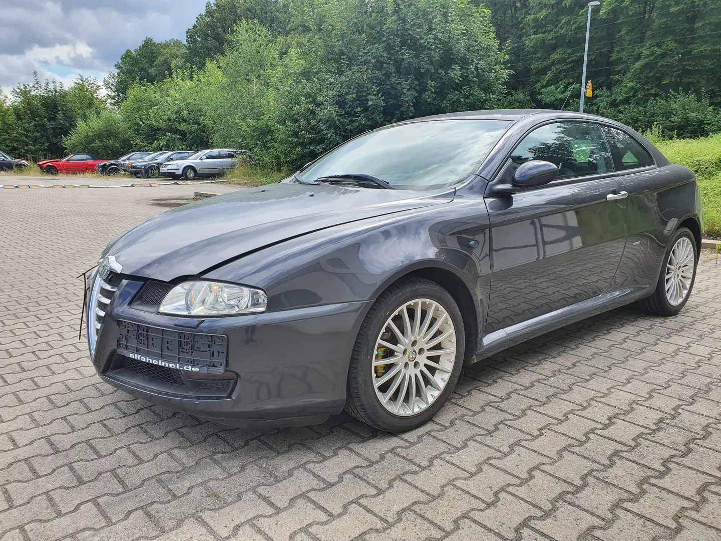 Alfa Romeo GT 2.0 16V JTS Progression Grau - 2