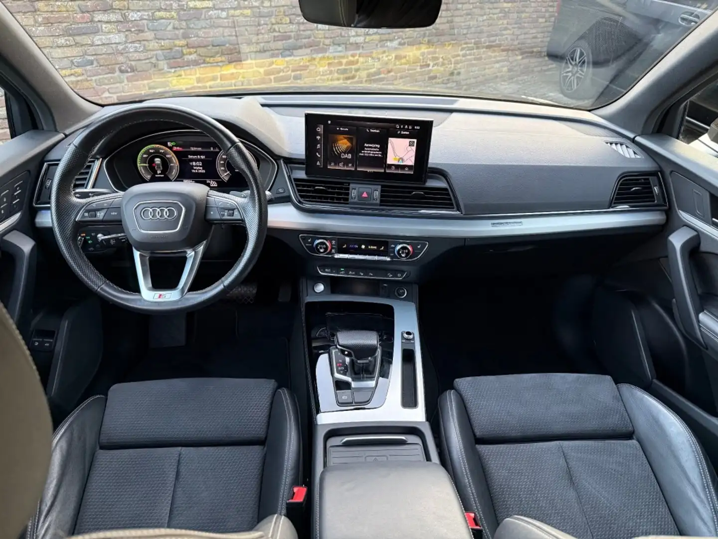 Audi Q5 55 TFSI e S-line Luchtvering Trekhaak Head Up ACC Grijs - 2