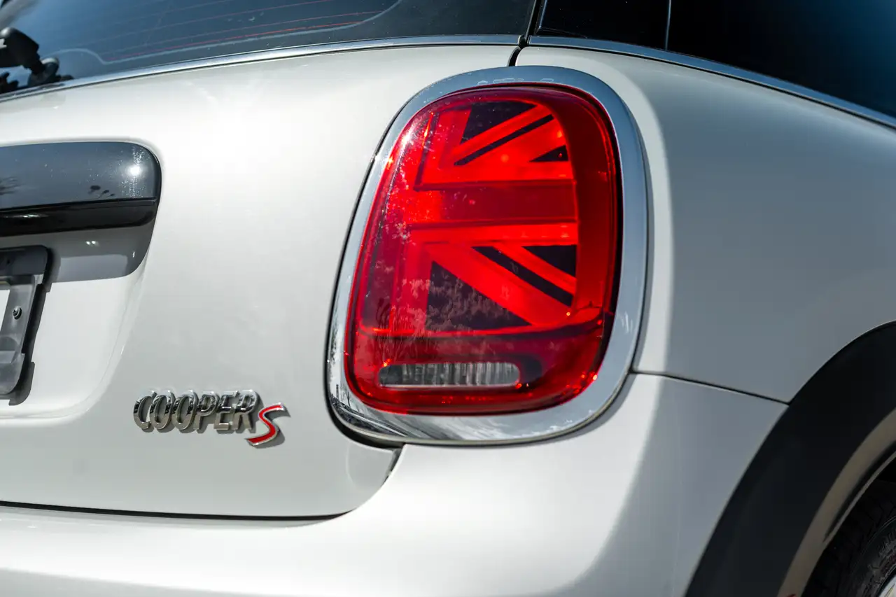 MINI 3 Door снимка MINI 3 Door