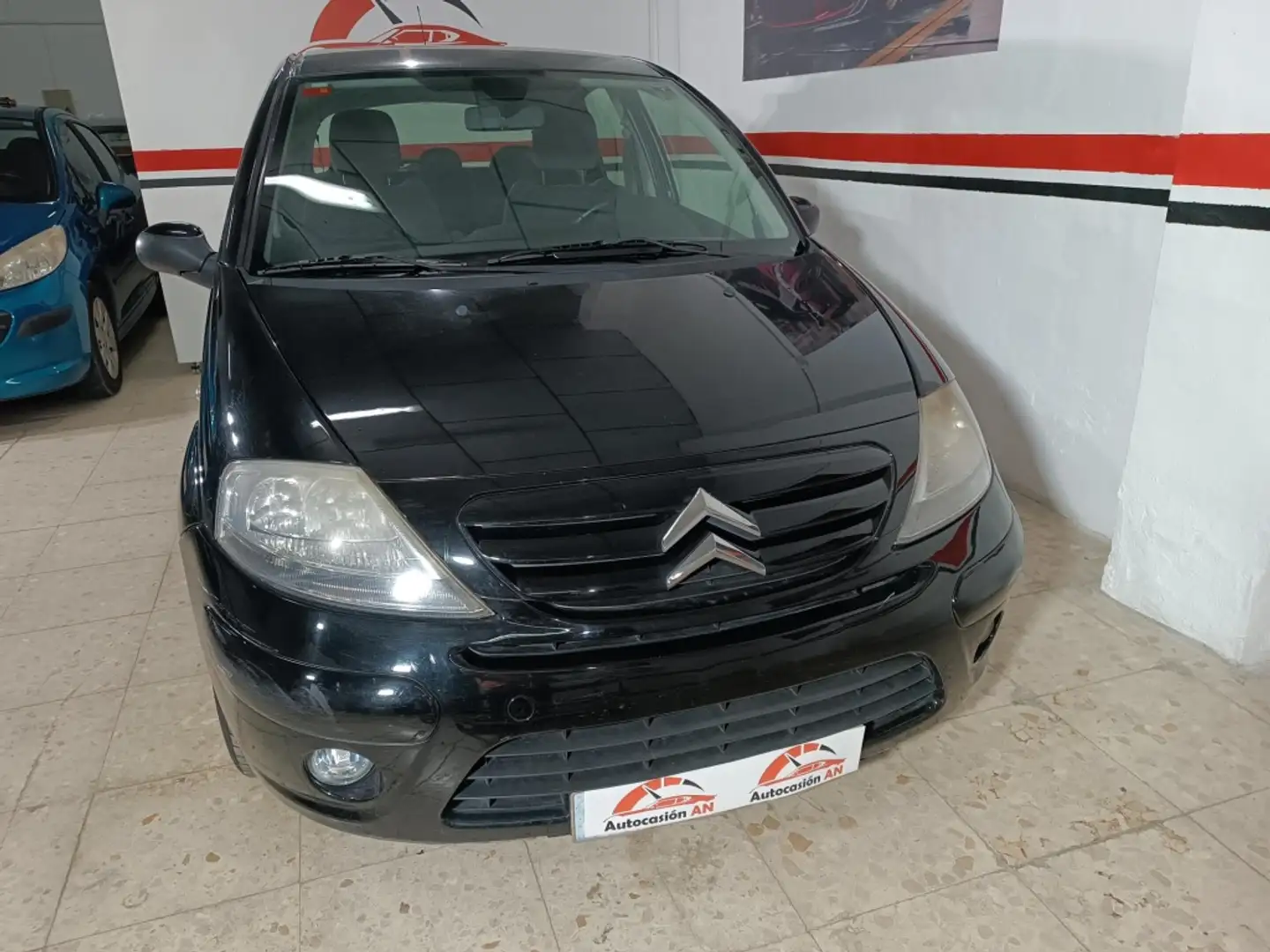 Citroen C3 1.4HDI Exclusive Negro - 2